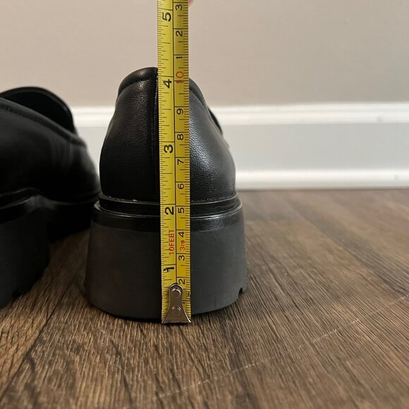 VINCE Robin Leather Loafer Dress Shoe Black Preppy Work Size 8.5 - Picture 10 of 10